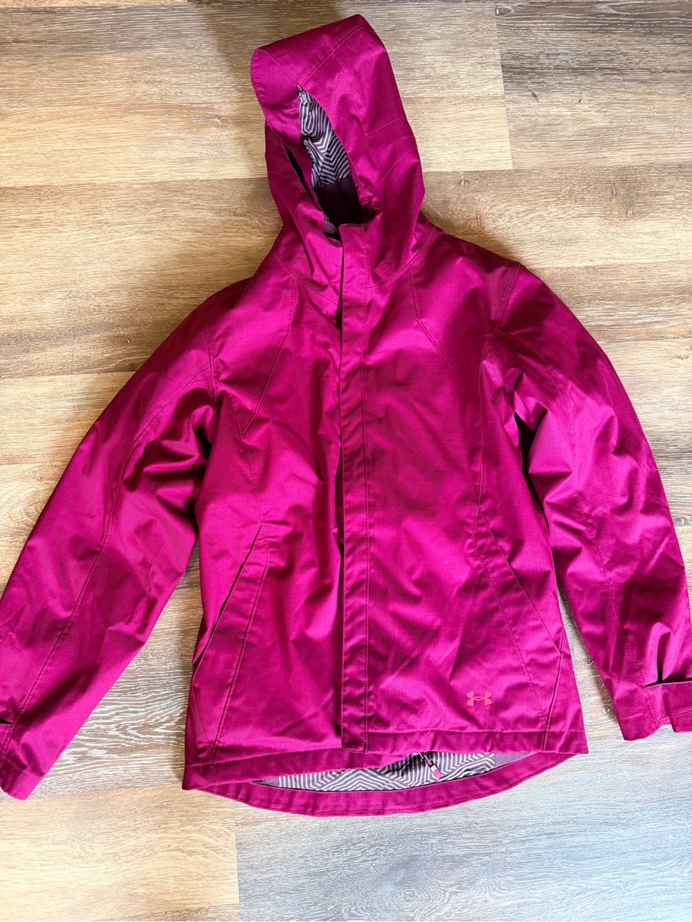Under Armour women’s Raspberry Winter Hooded Jacket